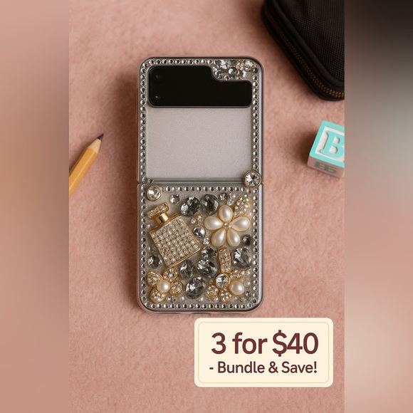 ๐ Glam Luxe Samsung Z Flip 5 Case โ Rhinestone & Pearl Charm - Picture 6 of 6